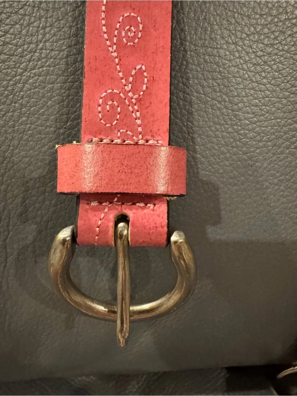 4 Ladies Vintage Belts Liz Claiborne and Donna Katz.